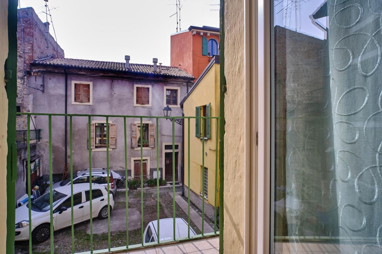 Il Vecchio Cortile Apartment เวโรนา ภายนอก รูปภาพ