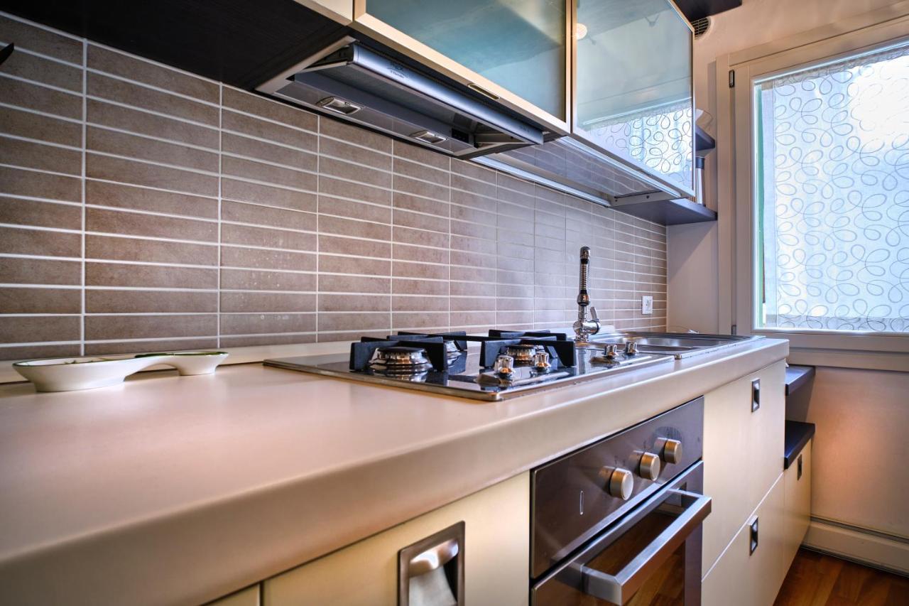 Il Vecchio Cortile Apartment เวโรนา ภายนอก รูปภาพ